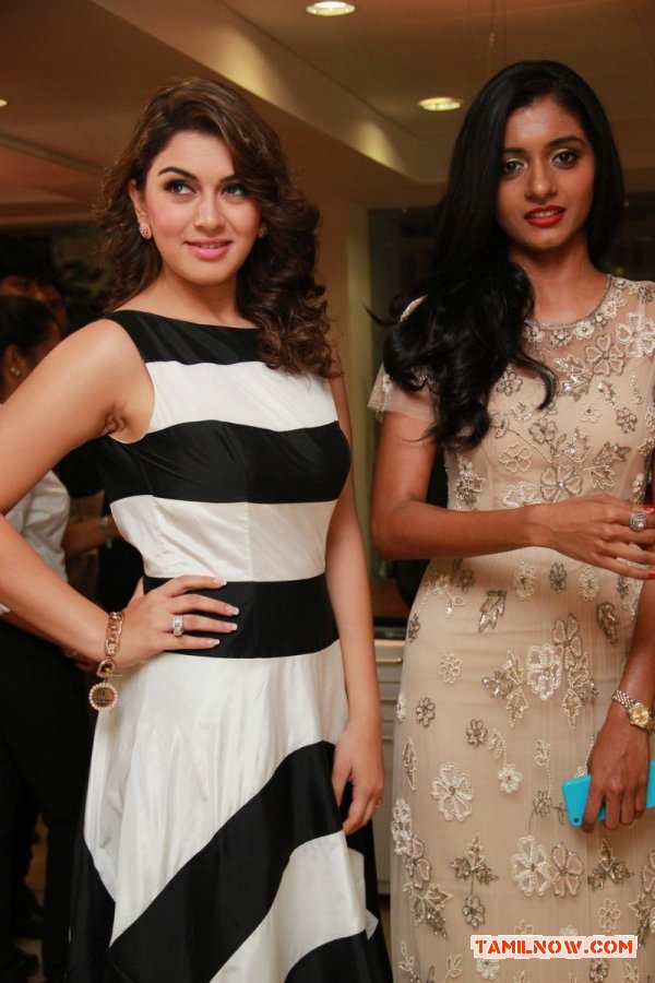 Hansika Motwani Vst Grandeur Women Achievers Awards 555