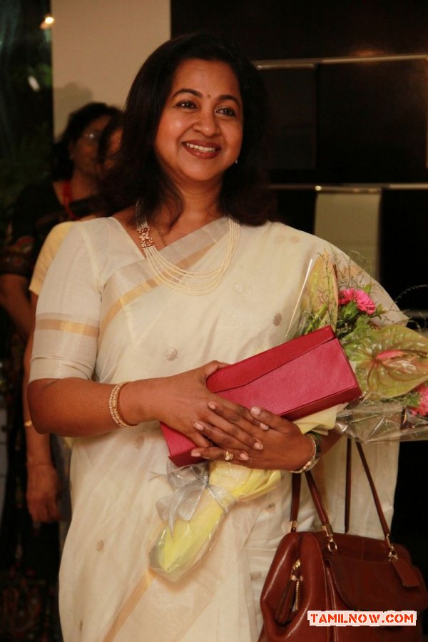 Radhika Sarathkumar Vst Grandeur Women Achievers Awards 191