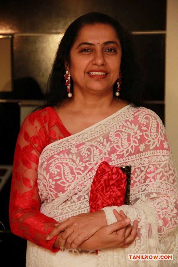 Suhasini Maniratnam Vst Grandeur Women Achievers Awards 789